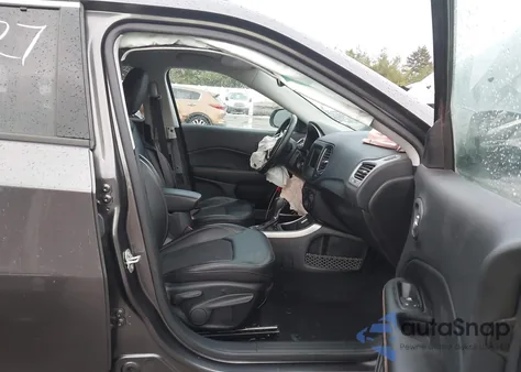 2019 Jeep Compass Latitude Fwd from USA, damaged, VIN 3C4NJCBB7KT852063